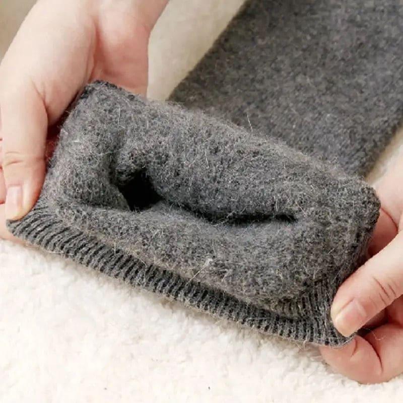 Unisex Fleece Knee Warmers for Comfort and Warmth