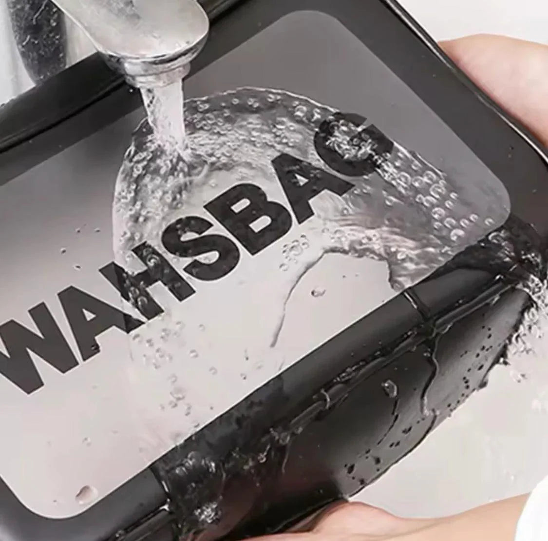 Waterproof Travel Cosmetics Pouch for Easy Organization and Protection
