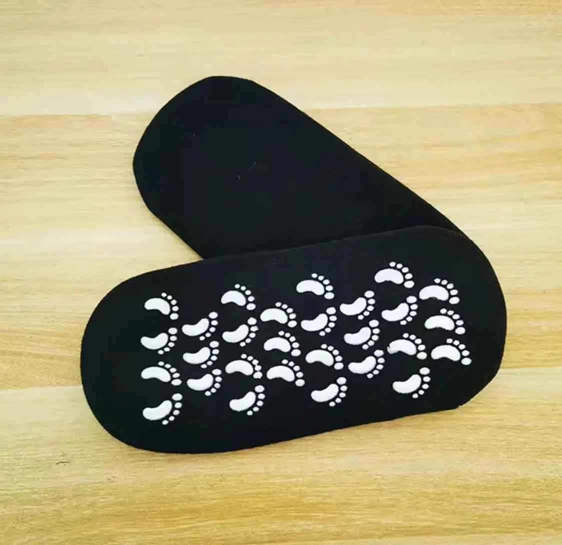 Reusable Heel Moisturizing Socks for Soft and Smooth Feet