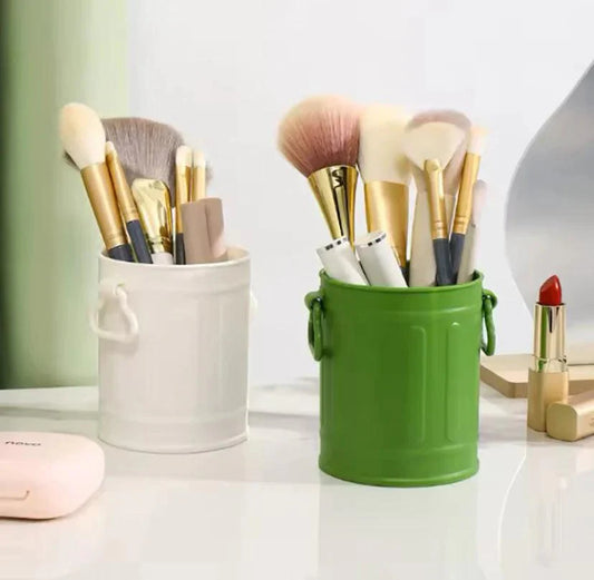 Portable Retro Pen Holder - Vintage Desk Organizer for Home and Office