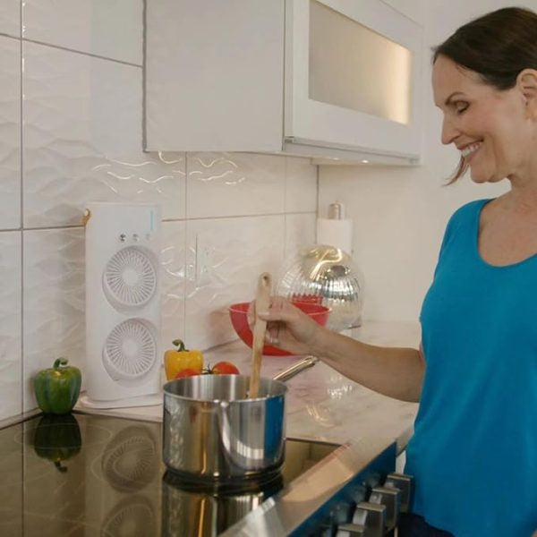 Rechargeable Mist Fan - Dual Spray with Automatic Rotation and Lighting Effects